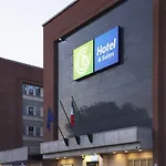 Szálloda &