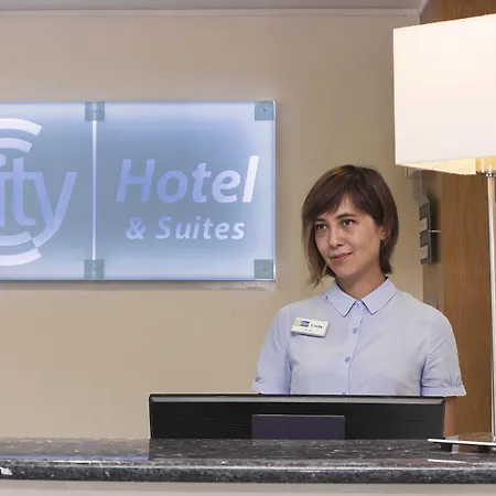 & Hotell