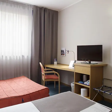 & フォリーニョ