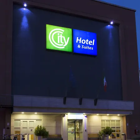 & Hotell