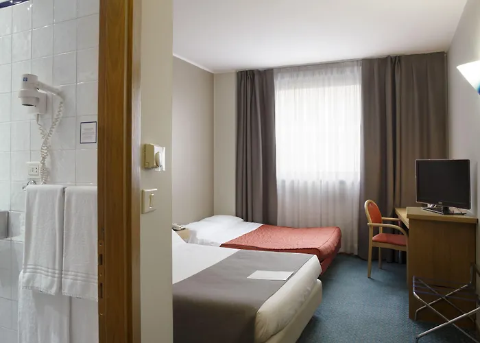 & フォリーニョ