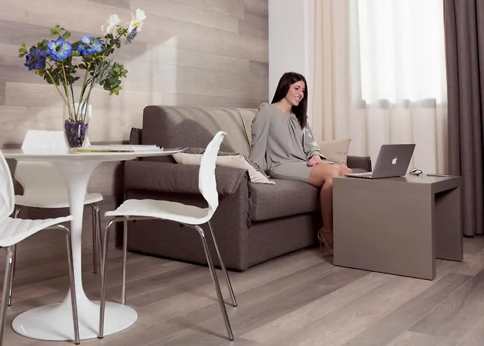 & 3* フォリーニョ